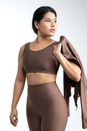 Top básico de tirantes anchos