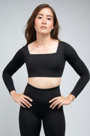 Top de mangas largas con escote cuadrado