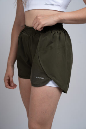 Short de doble capa con detalle de ribete bies